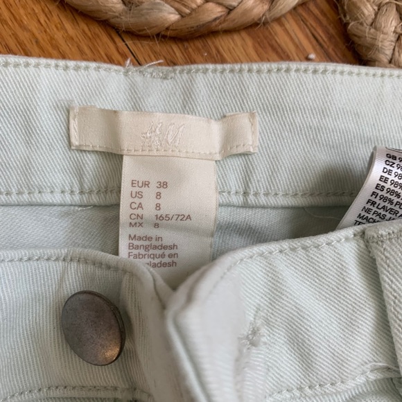 H&M Mint Short Shorts Size 8 - Picture 3 of 4